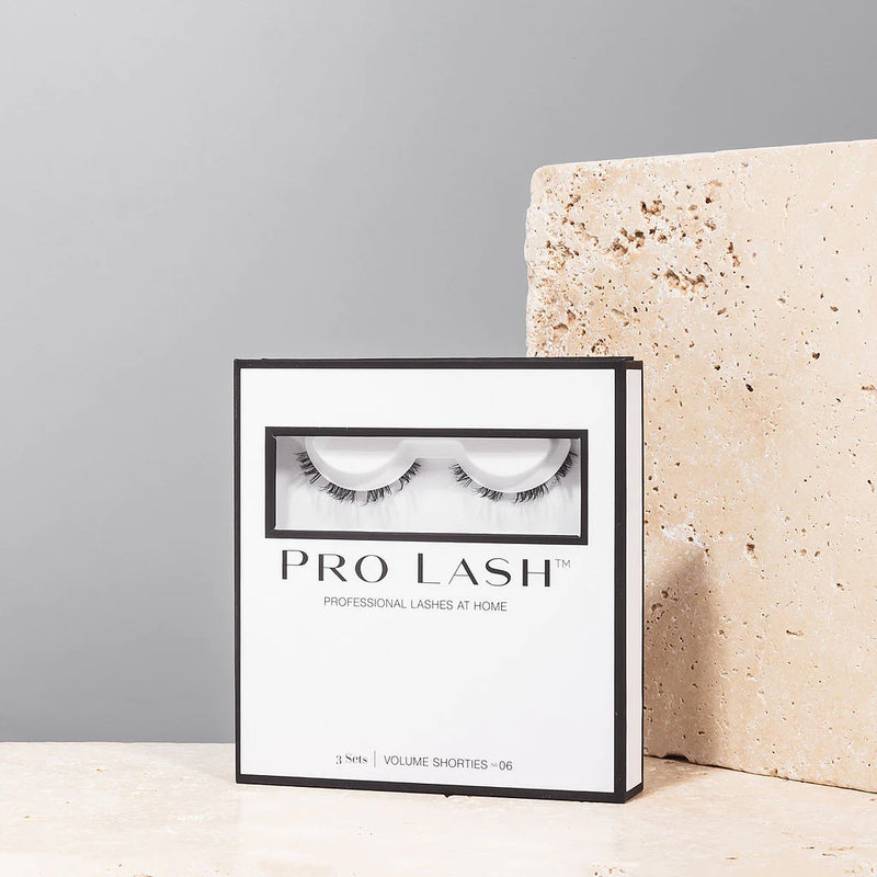 Pro Lash Volume Shorties No. 06